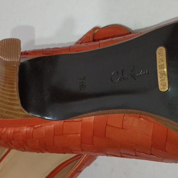 Cole Hasan Women's Heels Open Toe, in a size 7.5 - Picture 10 of 12